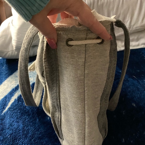 Handbag - Picture 5 of 6